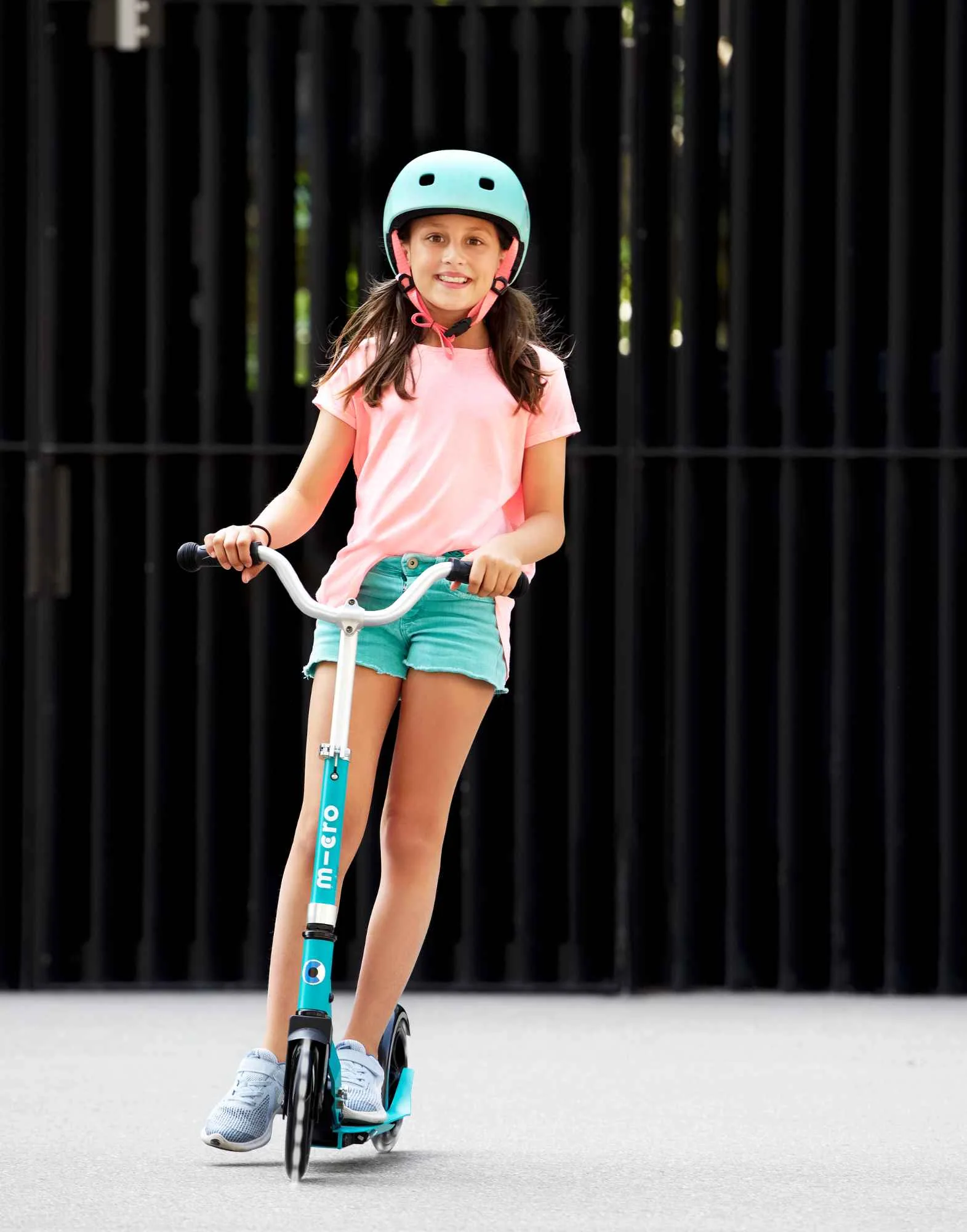 Micro Cruiser 2 Wheel Kids Light Up Scooter - Image 5