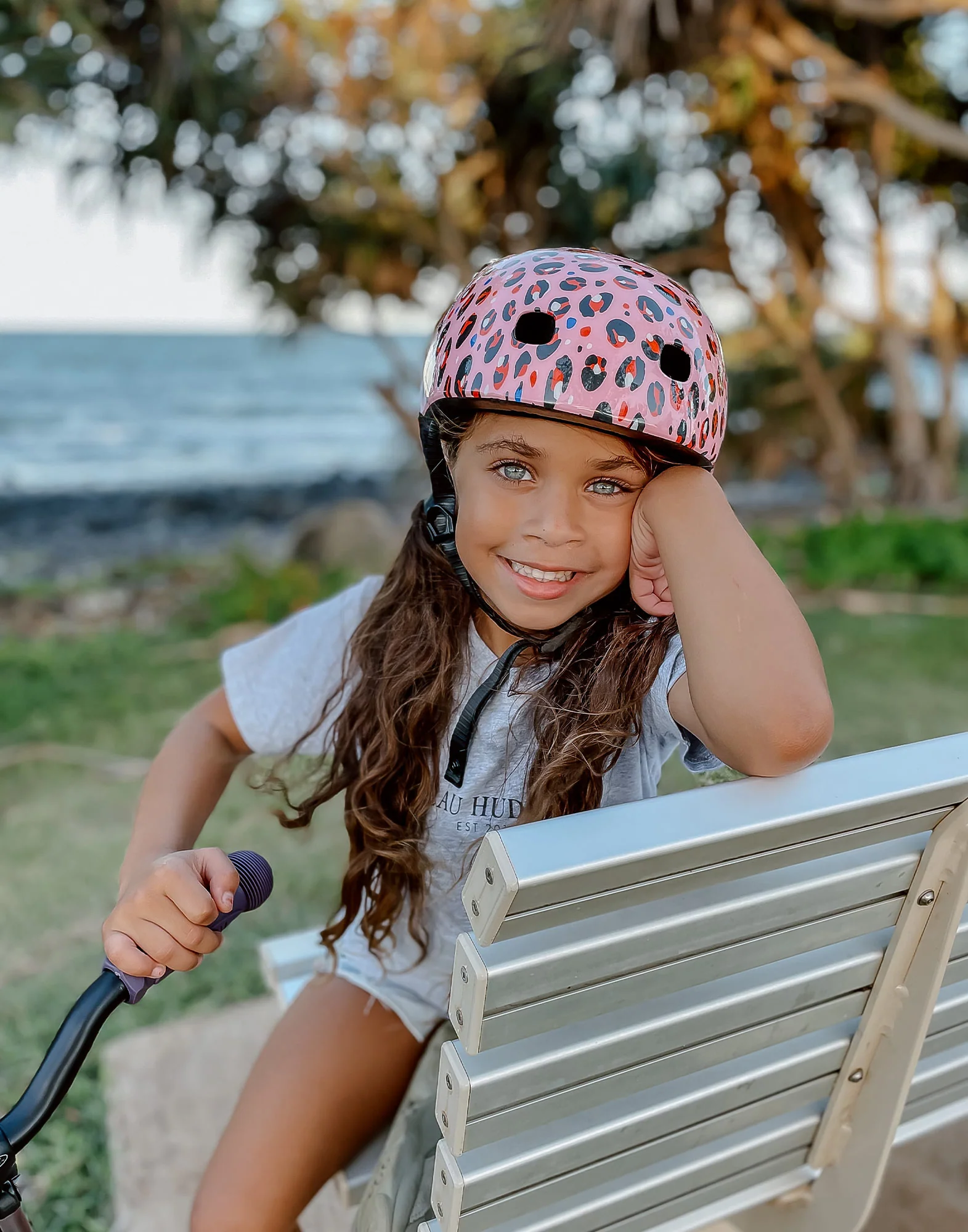 Micro Kids Bike Helmet Pattern with LED Light - Image 3