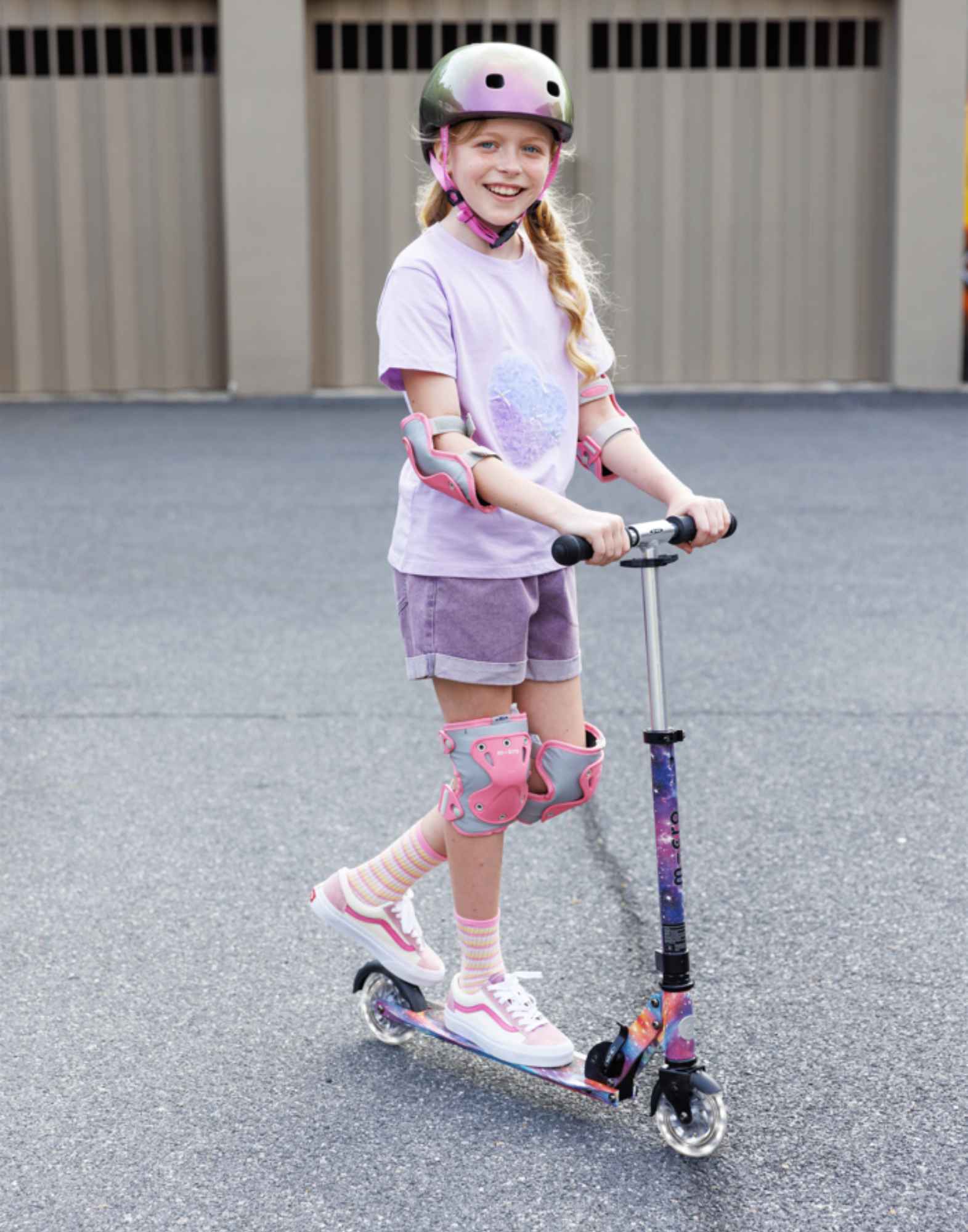 Micro Sprite Light Up Art Collection Scooter - Image 16