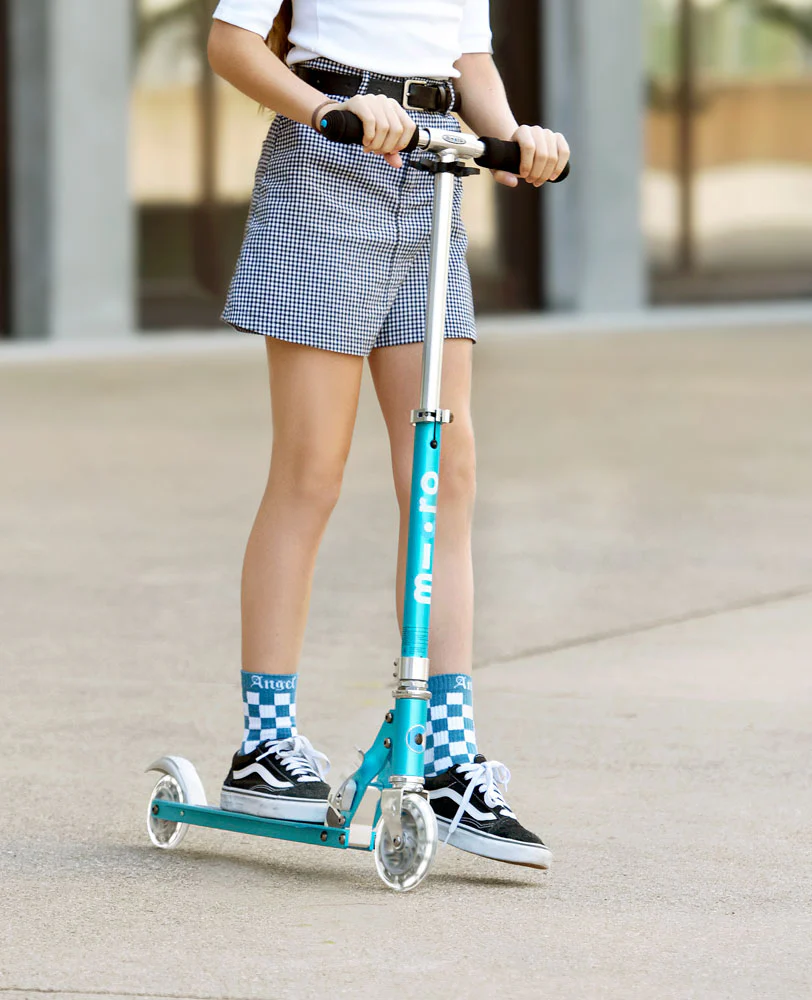 Micro Sprite Light Up Kids Scooter - Image 7